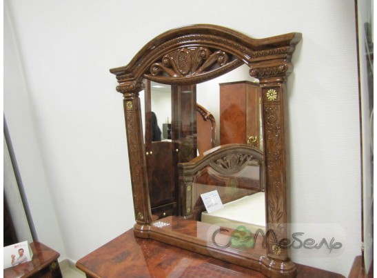 Комод с зеркалом «Рома» орех