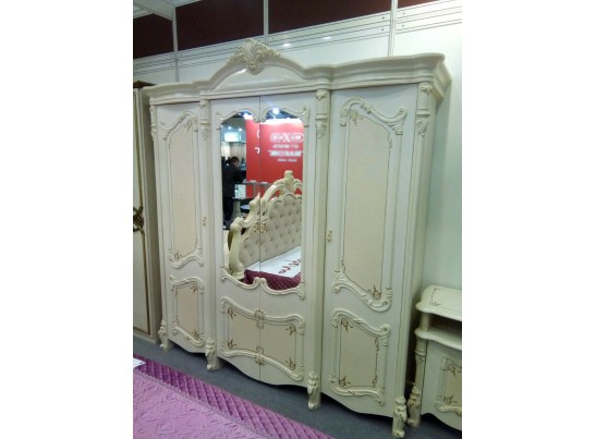 Шкаф 4-х дверный с зеркалами «Рафаэлла»