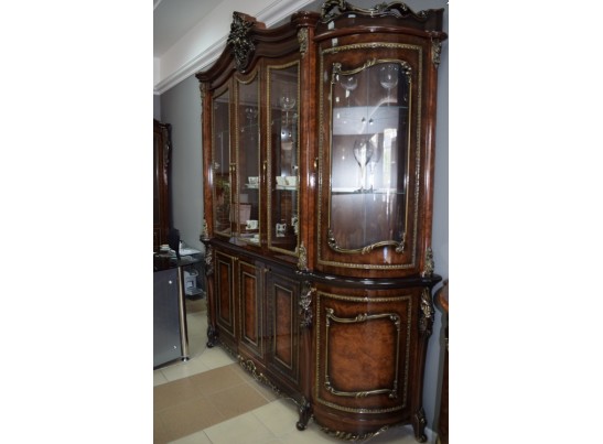 Сервант "Джоконда" 2,3 (корень дуба)