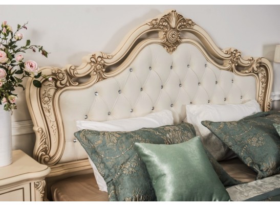 Кровать Мона Лиза крем с мягким изголовьем