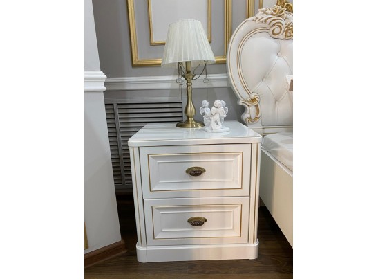 Спальня Натали с 3-створчатым шкафом, белая Спальня Натали с 3-створчатым шкафом, белая