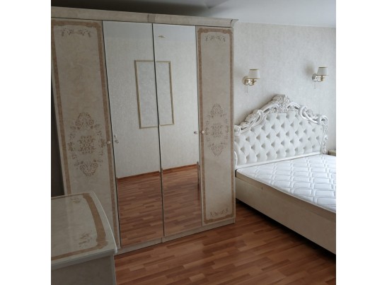 Шкаф 4-х ств Патрисия крем глянец