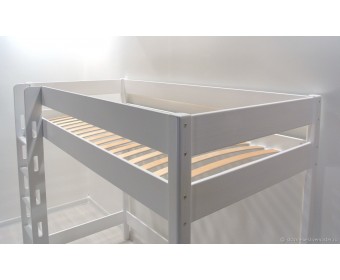 Двухъярусная кровать с лестницей Авалон (массив)