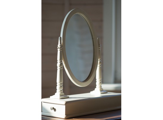 Туалетный столик с овальным зеркалом ST9321