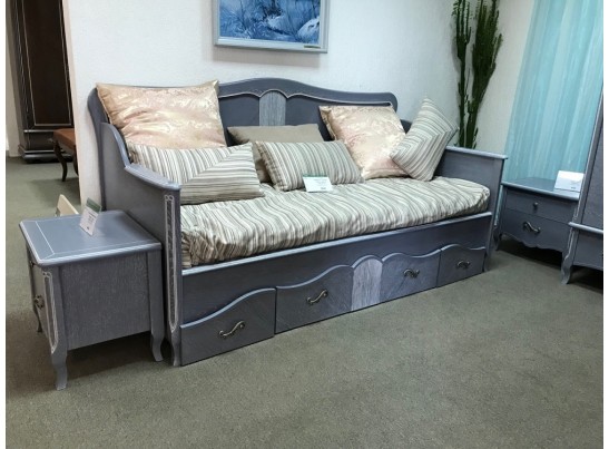 Кровать Лаура без каркаса односпальная из натурального дерева ММ-267-20