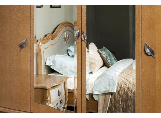 Шкаф для одежды Трио четырехдверный ММ-277-01/04