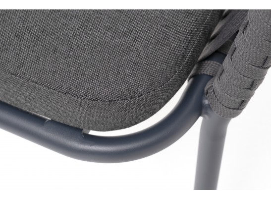 "Бордо" стул плетеный из роупа, каркас алюминий темно-серый (RAL7024) муар, роуп серый 15мм, ткань темно-серая 027 в Набережных Челнах