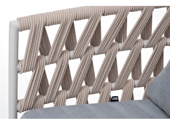 "Диего" кресло плетеное из роупа, каркас алюминий светло-серый (RAL7035) муар, роуп бежевый круглый, ткань светло-серая в Набережных Челнах