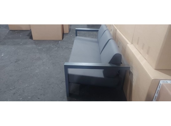 "Гранада" диван трехместный, каркас из алюминия, подлокотники HPL серый гранит в Набережных Челнах