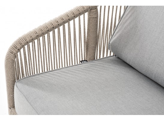 "Канны" диван 2-местный плетеный из роупа, каркас алюминий светло-серый (RAL7035) шагрень, роуп серый меланж круглый, ткань светло-серая в Набережных Челнах