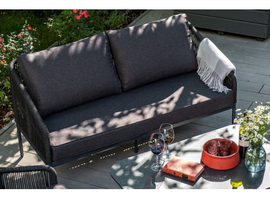 "Канны" диван 2-местный плетеный из роупа, каркас алюминий темно-серый (RAL7024) муар, роуп темно-серый круглый, ткань темно-серая 027 в Набережных Челнах