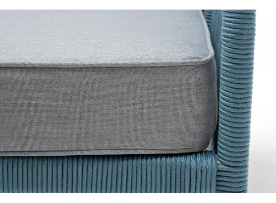 "Канны" кресло плетеное из роупа, каркас алюминий светло-серый (RAL7035) муар, роуп бирюзовый круглый, ткань светло-серая в Набережных Челнах