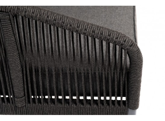 "Канны" кресло плетеное из роупа, каркас алюминий темно-серый (RAL7024) муар, роуп темно-серый круглый, ткань темно-серая 027 в Набережных Челнах