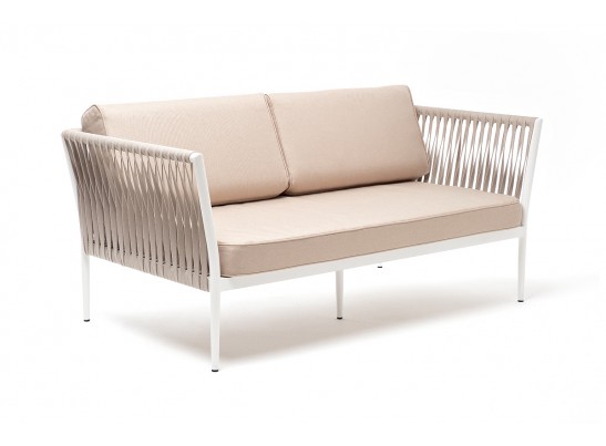 "Касабланка" диван 2-местный плетеный из роупа, каркас алюминий светло-серый (RAL7035) муар, роуп серо-коричневый 23мм, ткань бежевая 052 в Набережных Челнах