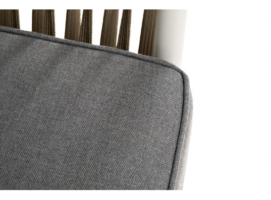 "Касабланка" диван 2-местный плетеный из роупа, каркас алюминий светло-серый (RAL7035) муар, роуп серо-коричневый 23мм, ткань серая 017 в Набережных Челнах