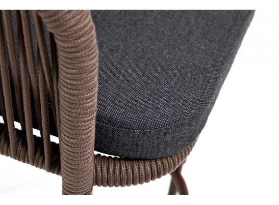 "Марсель" стул барный плетеный из роупа, каркас из стали коричневый (RAL8016) муар, роуп коричневый круглый, ткань темно-серая 027 в Набережных Челнах