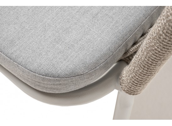 "Марсель" стул плетеный из роупа, каркас алюминий светло-серый (RAL7035) муар, роуп серый меланж круглый, ткань светло-серая в Набережных Челнах