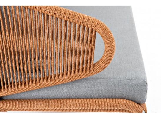 "Милан" диван 2-местный плетеный из роупа, каркас алюминий светло-серый (RAL7035) муар, роуп оранжевый меланж круглый, ткань светло-серая в Набережных Челнах