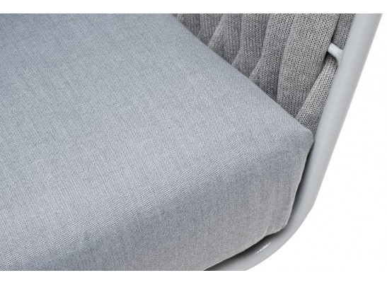 "Монако" кресло плетеное из роупа, каркас алюминий светло-серый (RAL7035) муар, роуп светло-серый 40 мм, ткань светло-серая в Набережных Челнах