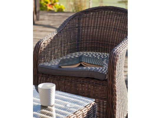 "Равенна" плетеное кресло из искусственного ротанга, цвет коричневый с темно-серой подушкой в Набережных Челнах