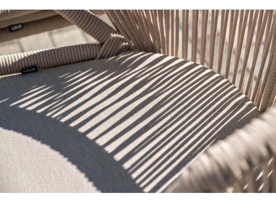 "Венето" обеденная группа на 6 персон со стульями "Милан", каркас белый, роуп бежевый в Набережных Челнах