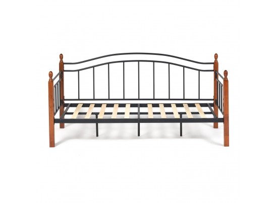 Кровать LANDLER Wood slat base Кровать LANDLER Wood slat base