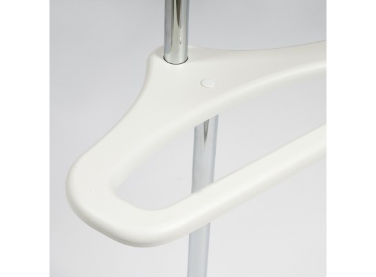 Вешалка BOBBY