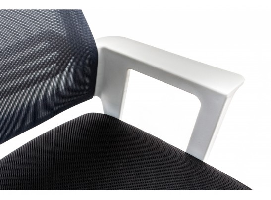 Компьютерное кресло Dreamer белое / черное / серое в Набережных Челнах