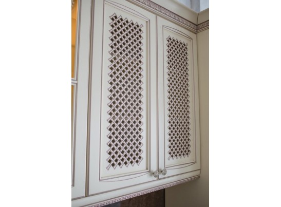 Кухня Афина 30 (3,9*2,6 м) крем/фиолетовая патина