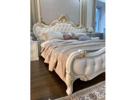 Кровать двуспальная с мягким изголовьем Натали 180, белая Кровать двуспальная с мягким изголовьем Натали 180, белая