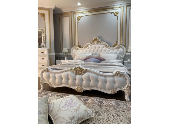 Кровать двуспальная с мягким изголовьем Натали 180, белая Кровать двуспальная с мягким изголовьем Натали 180, белая