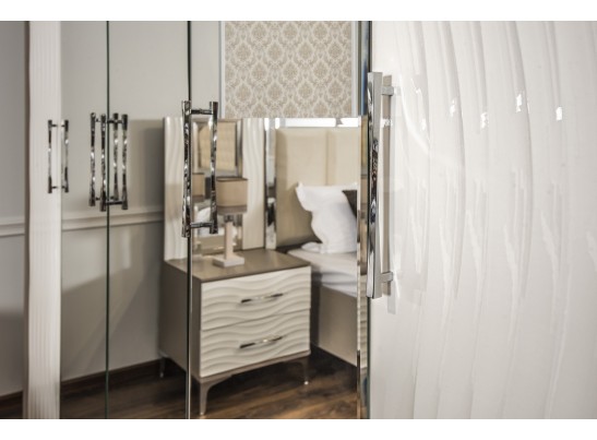 Спальня "Gravita" 5-и ств. шкаф с зеркалами, Белый глянец в Набережных Челнах