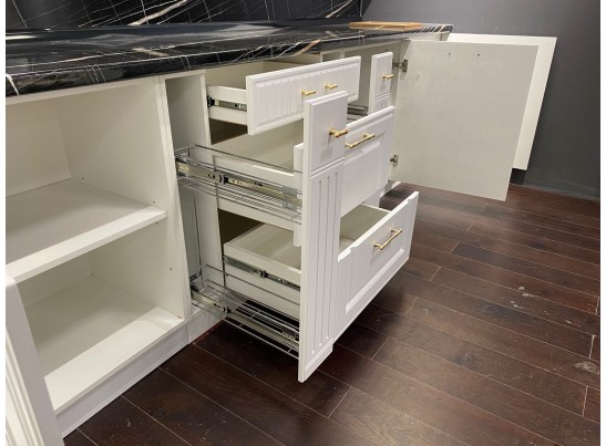 Кухня Гарвард 38 (3,9 м) белый матовый