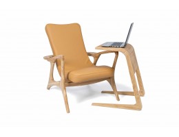 Столик из массива дуба «Лира»