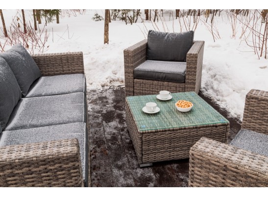 Лаунж-зона KARL с трёхместным диваном (серая) в Набережных Челнах