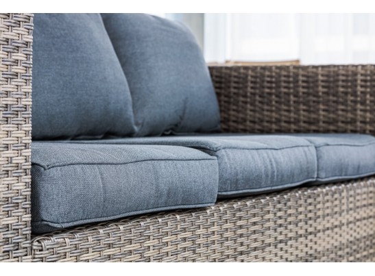 Лаунж-зона KARL с трёхместным диваном (серая) в Набережных Челнах