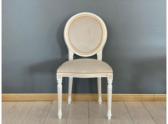 Стул Медальон (белый, патина золото)