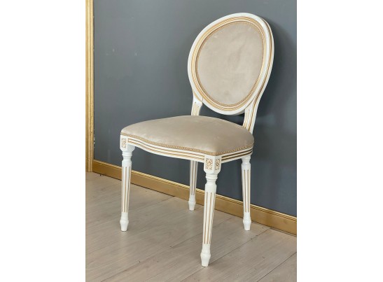 Стул Медальон (белый, патина золото)