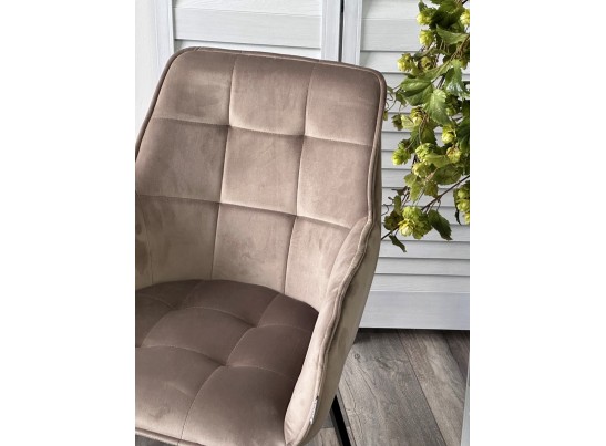 Стул MAVERICK 360 град. поворот. BLUVEL-40 BEIGE/ черный каркас, в Набережных Челнах