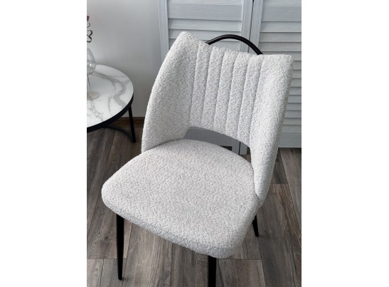 Стул JANETY UF998-14 светло-серый, букле / черный каркас / Товарный знак DISAUR в Набережных Челнах