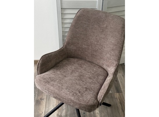 Стул ЛУИДЖИ ДАНС 180 град. поворотный, NORDIC 35 Серо-коричневый / Черный каркас, в Набережных Челнах