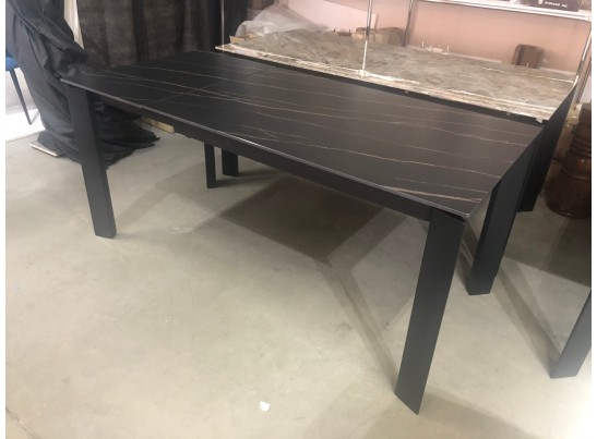 Стол CORNER 120 MATT GOLDEN BLACK SINTERED STONE / BLACK в Набережных Челнах