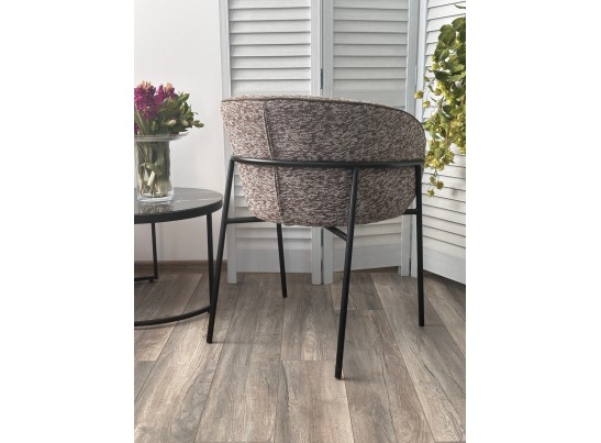 Стул GUST цвет бежевый TOPIC 410 / черный каркас / Товарный знак DISAUR в Набережных Челнах