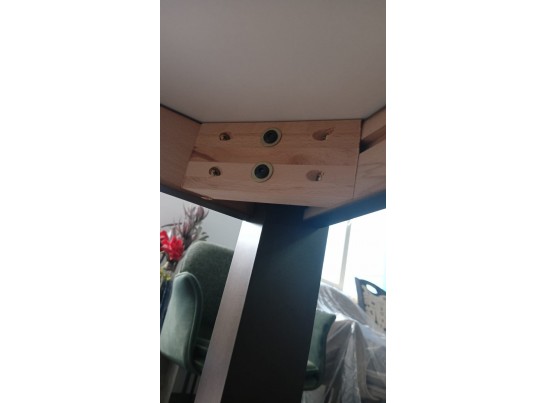 Стол TME-6931 MBH SWEDEN белый мрамор / BB темный орех M-City в Набережных Челнах