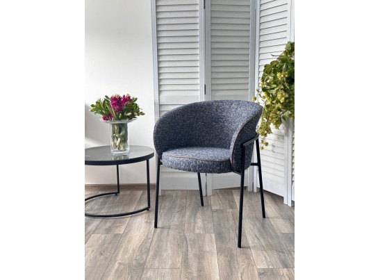 Стул GUST цвет стальной синий TOPIC 330 / черный каркас / Товарный знак DISAUR в Набережных Челнах