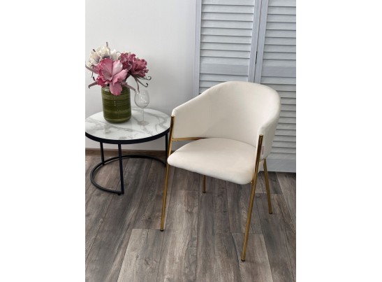 Стул DILL MOMO-01 молочный, велюр "беспальчиковый"/ золотой каркас в Набережных Челнах