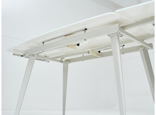 Стол ELIOT 120 FROSTED SUPER WHITE белое матовое стекло/ белый каркас в Набережных Челнах