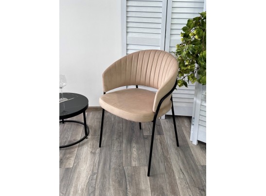 Стул JUST, цвет Velutto 05 Бежевый, велюр / черный каркас в Набережных Челнах