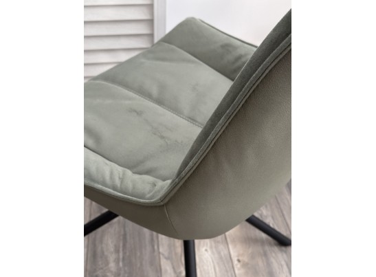 Стул ОСЛО Atmocfera 695 Зеленый / Orakul 695 Зеленый / Черный каркас M-City в Набережных Челнах