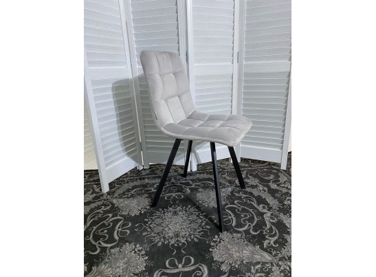 Стул CHILLI SQUARE BLUVEL-03 светло-серый, велюр / черный каркас в Набережных Челнах